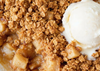 Apple Crumble with Vanilla Ice Cream