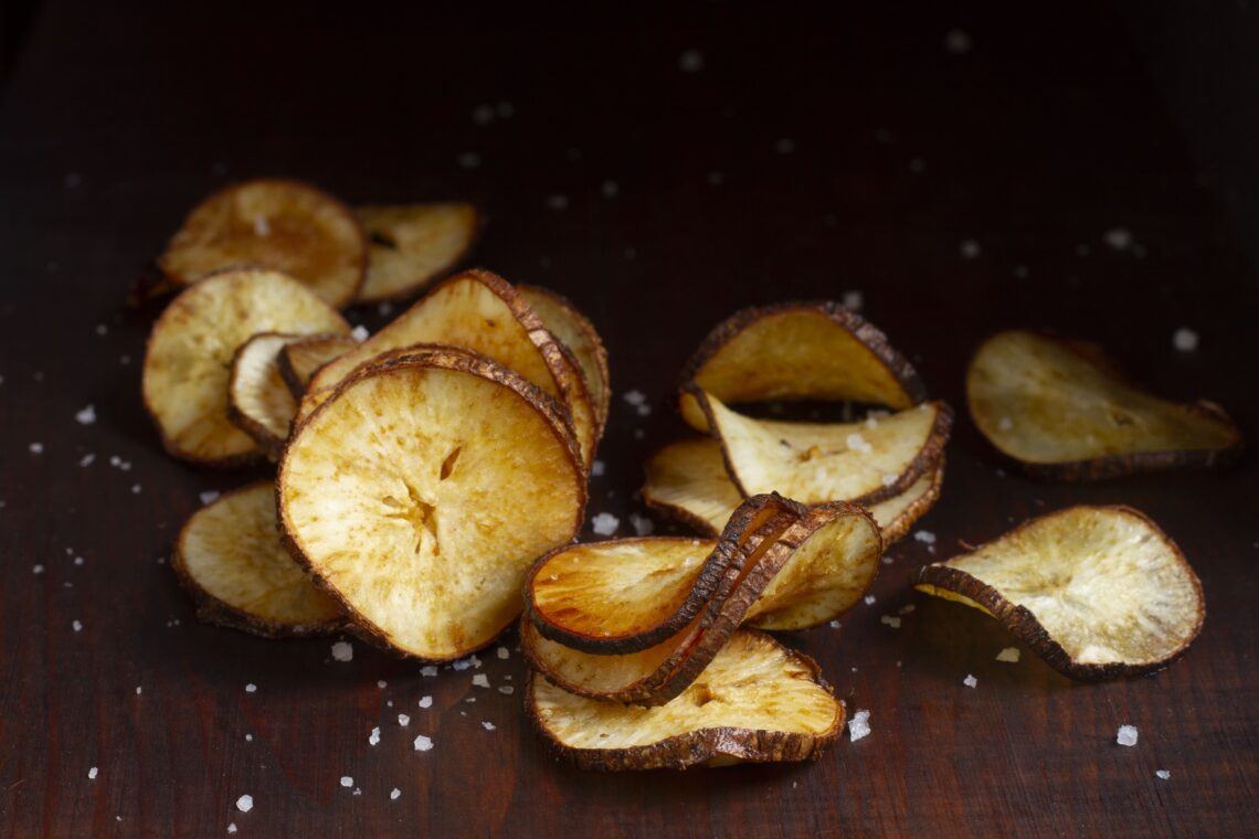 Air Fryer Apple Chips (Naturally Sweet & Crunchy)