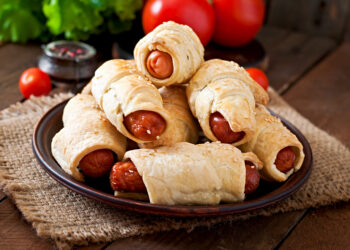 Sausage Rolls (Traditional Aussie Style)